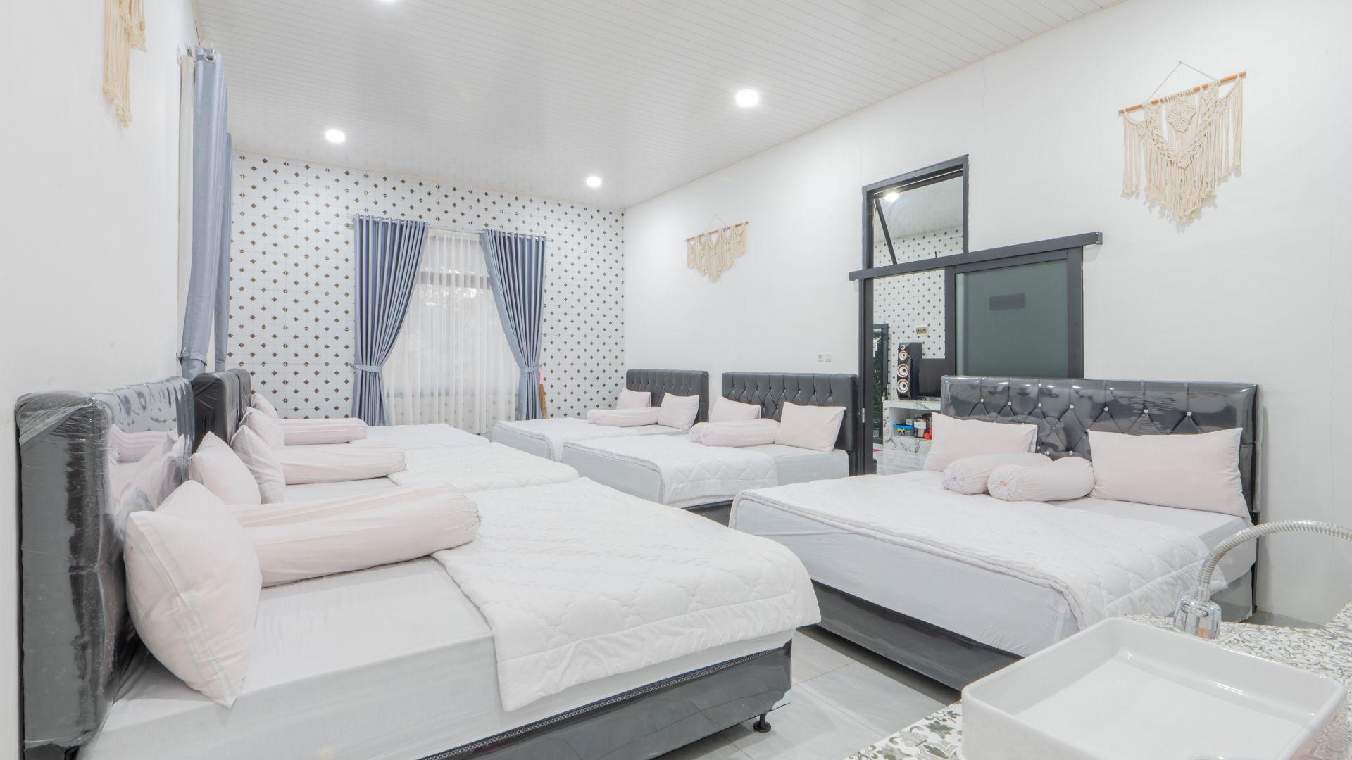 Pala Suite | Vila Keluarga Berfasilitas Lengkap hero